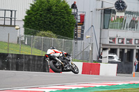 donington-no-limits-trackday;donington-park-photographs;donington-trackday-photographs;no-limits-trackdays;peter-wileman-photography;trackday-digital-images;trackday-photos